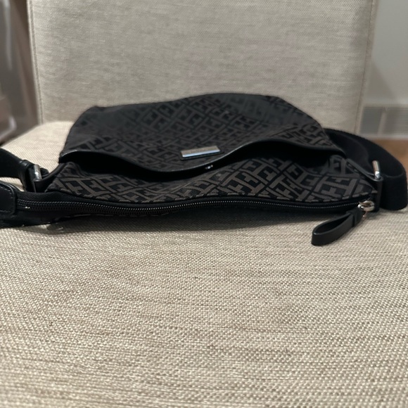 Tommy Hilfiger Bag - Picture 3 of 5